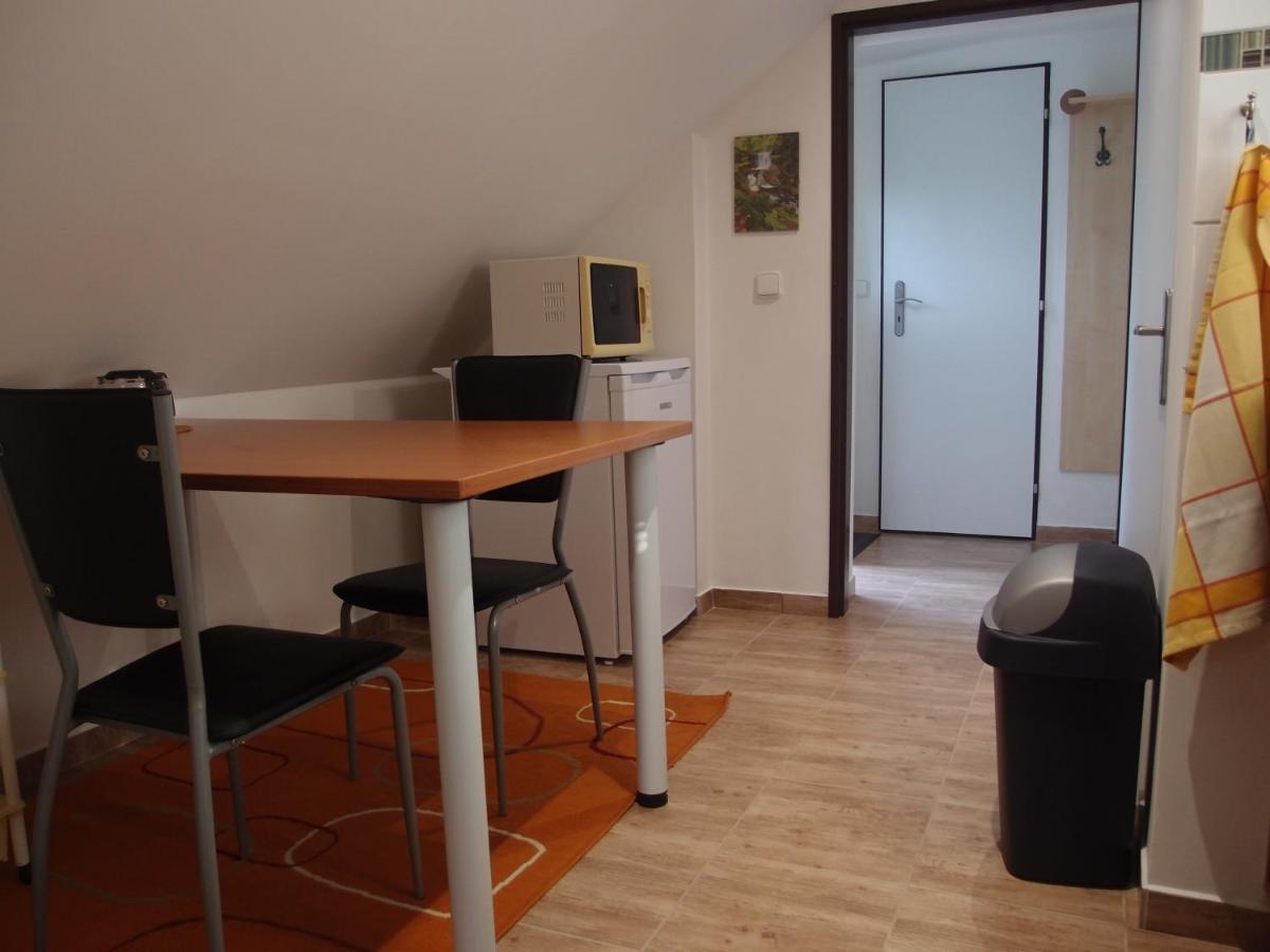 Penzion Cabak Vrchlabí Exterior foto